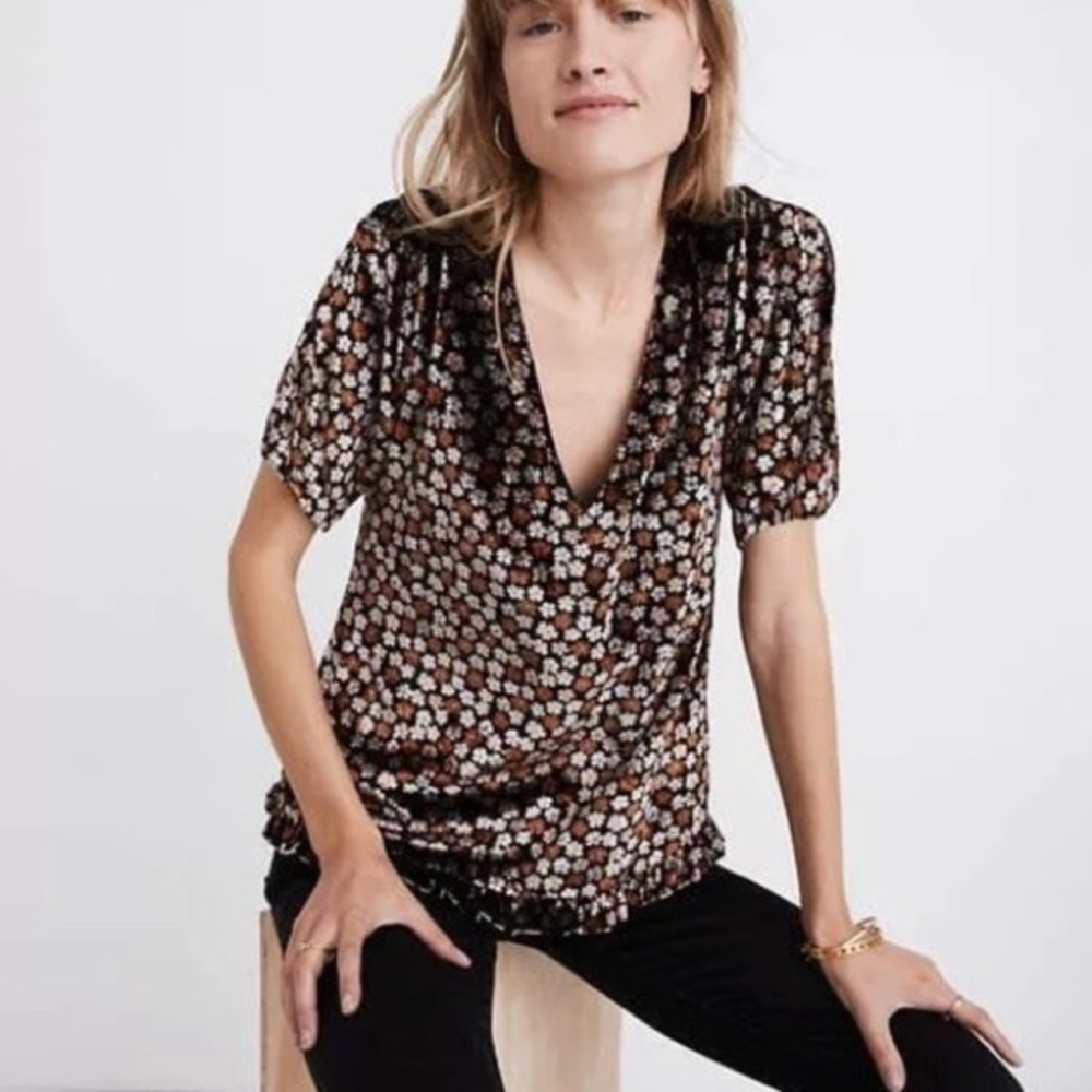 Madewell velvet tulip sleeve ruffle top floral L